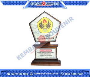 Souvenir Perusahaan Eksklusif PT Biro Klasifikasi Indonesia (Persero)