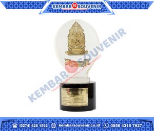 Contoh Piala Akrilik DPRD Kabupaten Pegunungan Arfak