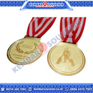 Kalung Medali