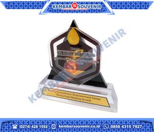 Trophy Akrilik Sekolah Tinggi Teknologi Mitra Karya
