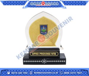 Trophy Akrilik Sekolah Tinggi Teknologi Mitra Karya