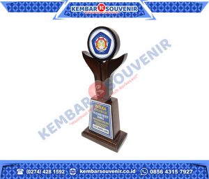Plakat Kayu Murah Champion Pacific Indonesia Tbk